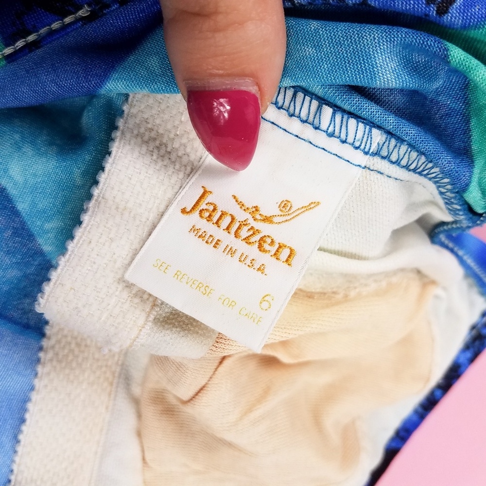 🚫SOLD🚫 VTG 90s scoop back swimsuit - Picture 5 of 7